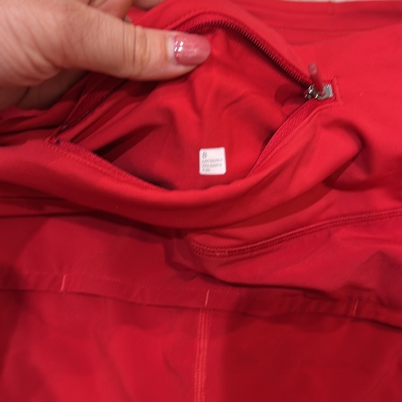 Lululemon Speed Up Shorts - Picture 3 of 4